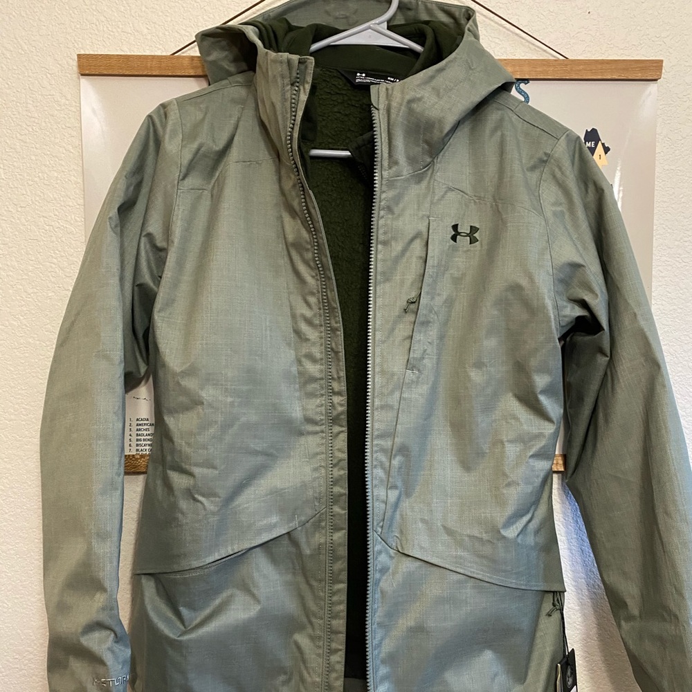 Under Armour ski/snow jacket NWT
